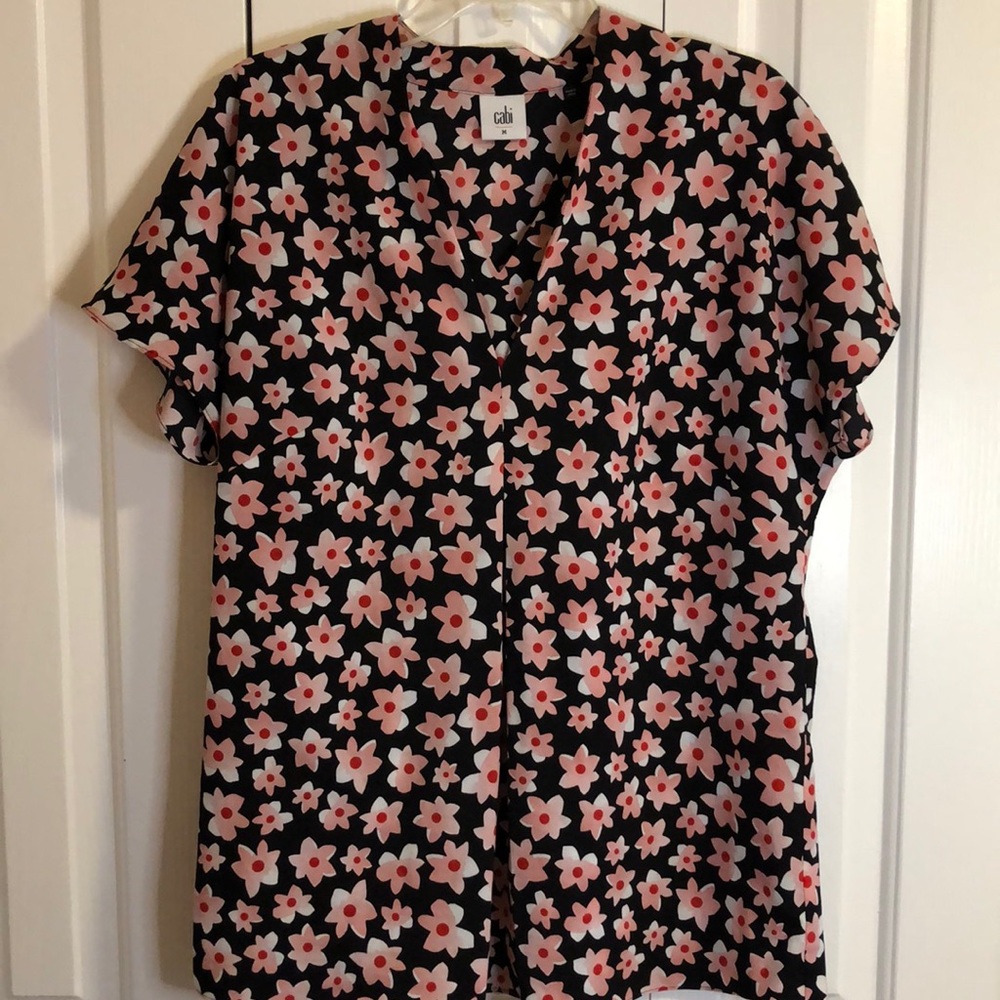 Cabi size medium floral blouse like new